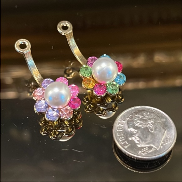Flower Earring Jacket Cuffs - Picture 2 of 4